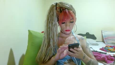dayanna_01_ online show from 01-23-25, 06:17
