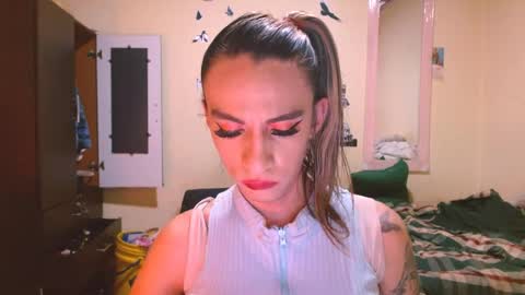 dayanna_01_ online show from 05-16-26, 07:34
