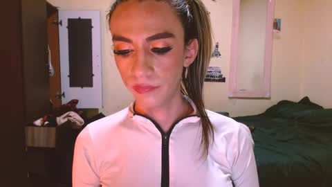 dayanna_01_ online show from 06-01-26, 01:07