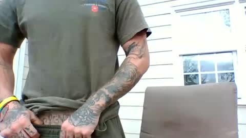 Snapshot of daytonadalton chatting on 02-09-25, 02:40 Daytona Dalton online show from 02-09-25, 02:40