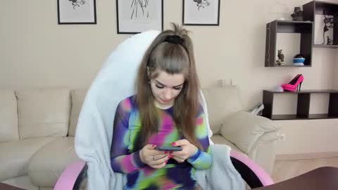 dazdrasmigdasue online show from 02-20-25, 02:02