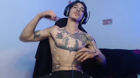 dazzayy online show from 11-25-25, 12:21