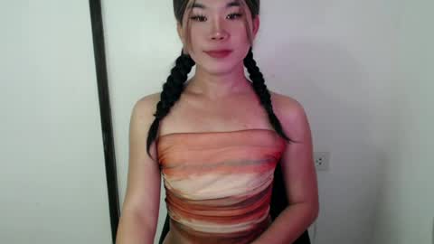 dazzzlingcarol online show from 06-12-26, 04:33