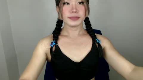 dazzzlingcarol online show from 06-21-26, 07:33