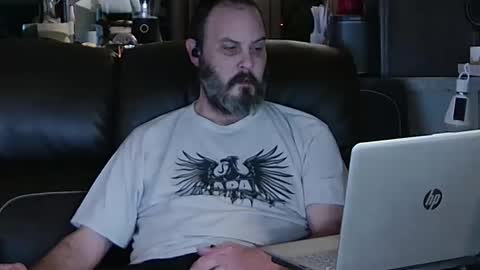 want girl to play with me online show from 01-29-25, 12:33