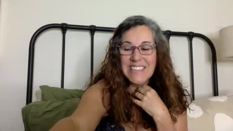 DDMolly online show from 10-14-25, 07:58