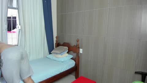 Snapshot of deanlek chatting on 12-19-24, 08:23 Dean online show from 12-19-24, 08:23