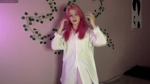 Maggie online show from 05-12-26, 04:59