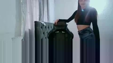 Juliet online show from 02-17-25, 10:58