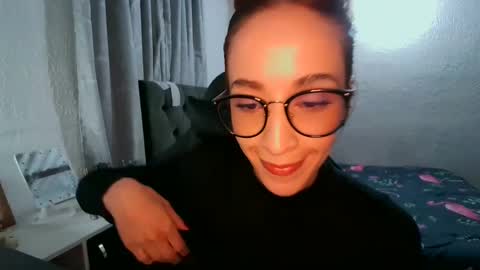 Juliet online show from 02-25-25, 01:09