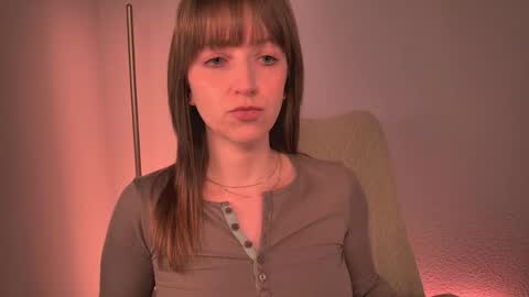 Moa . online show from 05-14-26, 06:47