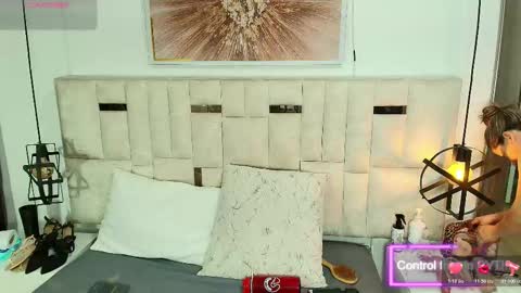 debora_heels_ online show from 02-25-26, 11:09