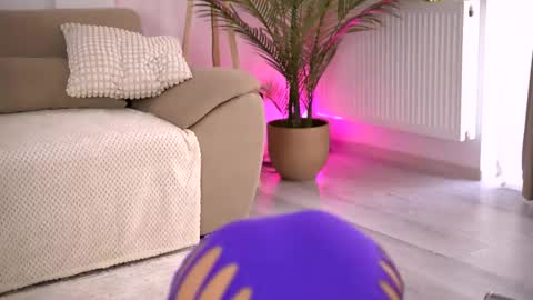 Snapshot of deborahlowe chatting on 04-27-26, 03:43 Tamara online show from 04-27-26, 03:43