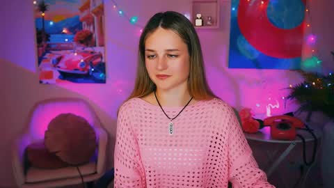 Snapshot of deboralarson chatting on 12-15-24, 05:10 Debora online show from 12-15-24, 05:10