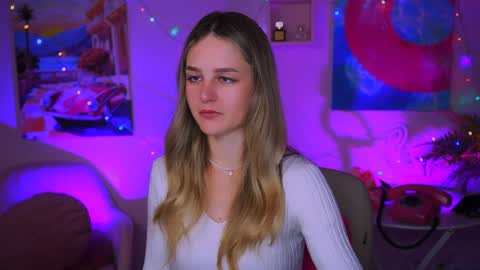 Snapshot of deboralarson chatting on 12-25-24, 04:01 Debora online show from 12-25-24, 04:01