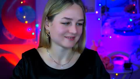 Snapshot of deboralarson chatting on 10-17-25, 04:15 Debora online show from 10-17-25, 04:15