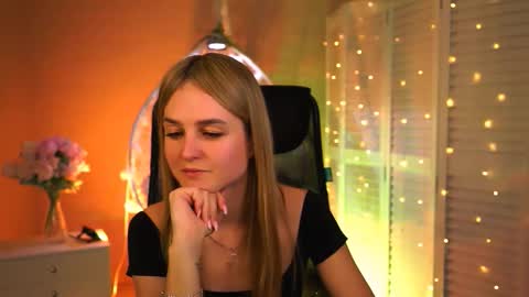 Debora online show from 03-08-26, 05:44