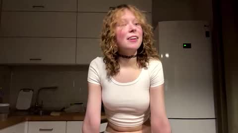 Hello My name is Sarah im new model here and little but shy. online show from 01-07-26, 05:15