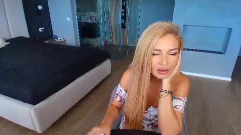 Monique online show from 07-28-26, 09:15