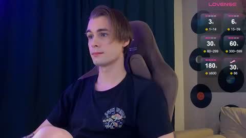 Snapshot of debugmee chatting on 11-26-25, 03:57 Samuel online show from 11-26-25, 03:57