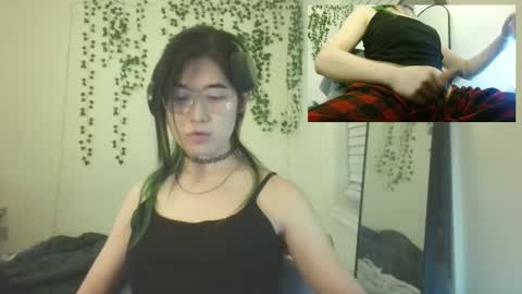 deciduousdoll online show from 01-10-26, 06:15