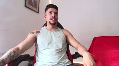 Santiago online show from 04-17-26, 06:33