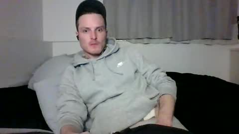 Dee4dayz online show from 04-21-26, 04:08