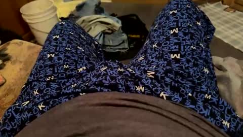 deezenutz64 online show from 04-13-26, 07:36