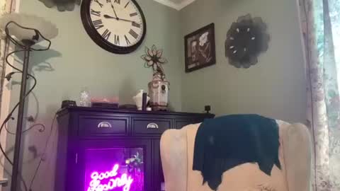 Tori online show from 07-10-26, 03:14