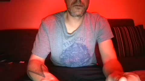 Snapshot of degrandis chatting on 02-12-25, 05:48 Luka Magic online show from 02-12-25, 05:48