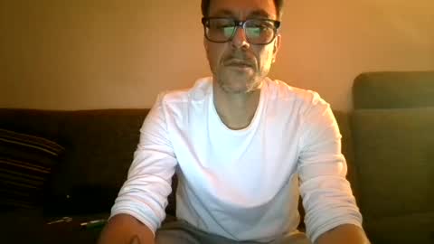 Snapshot of degrandis chatting on 06-04-26, 08:59 Luka Magic online show from 06-04-26, 08:59