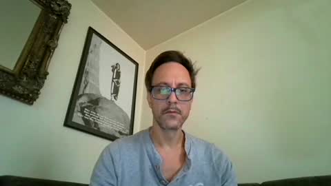 Snapshot of degrandis chatting on 07-26-26, 09:38 Luka Magic online show from 07-26-26, 09:38