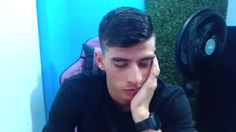 Snapshot of deiby_baby chatting on 12-13-24, 03:38 DEIBY online show from 12-13-24, 03:38