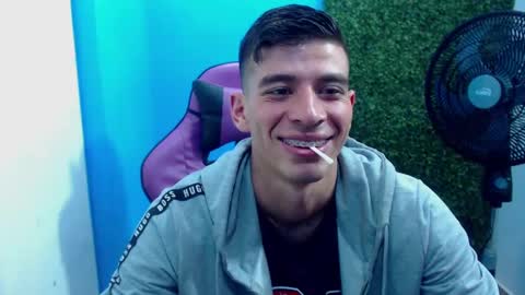 Snapshot of deiby_baby chatting on 12-19-24, 04:13 DEIBY online show from 12-19-24, 04:13