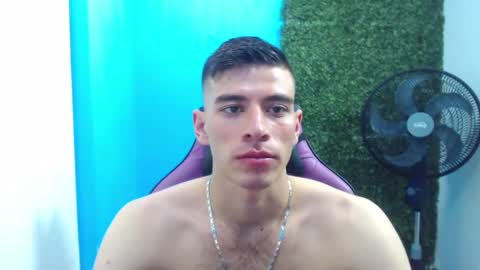 Snapshot of deiby_baby chatting on 01-11-25, 09:25 DEIBY online show from 01-11-25, 09:25