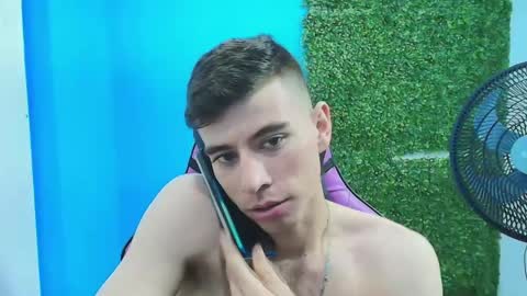 Snapshot of deiby_baby chatting on 01-14-25, 11:58 DEIBY online show from 01-14-25, 11:58