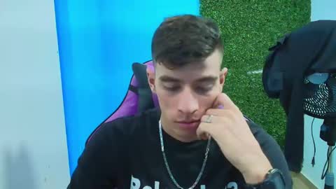 Snapshot of deiby_baby chatting on 01-15-25, 03:22 DEIBY online show from 01-15-25, 03:22