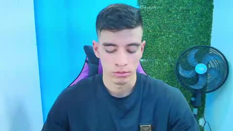 Snapshot of deiby_baby chatting on 02-13-25, 02:34 DEIBY online show from 02-13-25, 02:34