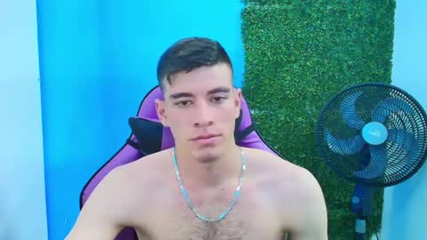 Snapshot of deiby_baby chatting on 02-14-25, 01:56 DEIBY online show from 02-14-25, 01:56