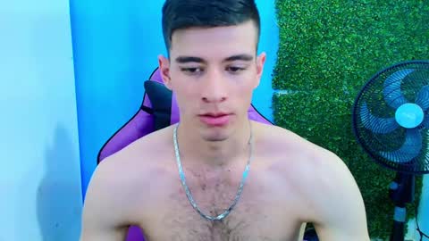 Snapshot of deiby_baby chatting on 02-19-25, 05:05 DEIBY online show from 02-19-25, 05:05