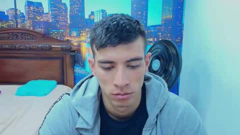 Snapshot of deiby_baby chatting on 10-12-25, 09:25 DEIBY online show from 10-12-25, 09:25