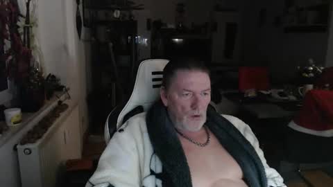 deinprinz2312 online show from 01-07-26, 05:21