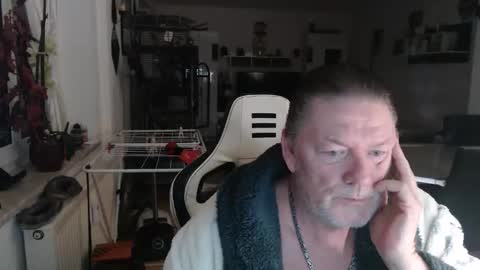 deinprinz2312 online show from 01-17-26, 05:01