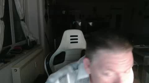 deinprinz2312 online show from 04-21-26, 02:51