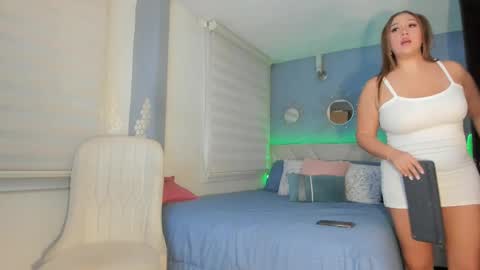 Snapshot of deisy1927 chatting on 10-20-25, 05:41 deisy1927 online show from 10-20-25, 05:41