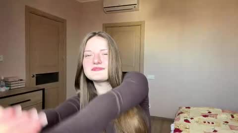 Mila online show from 03-23-26, 09:13