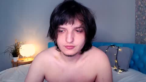 Alex online show from 04-21-26, 04:19