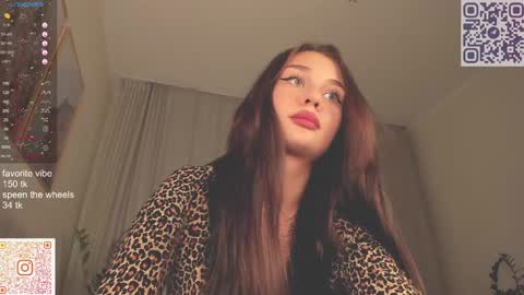 Dia online show from 01-28-25, 10:34