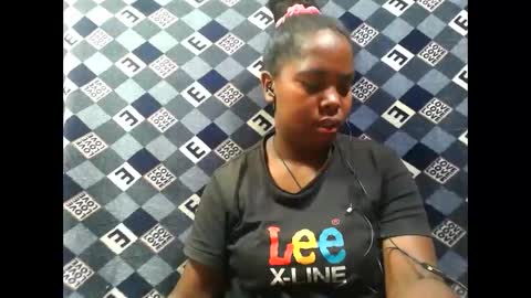 deliah712909 online show from 11-05-25, 04:56