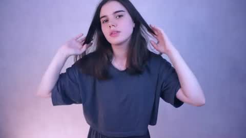 Snapshot of deliciamancinelli chatting on 06-10-26, 10:14 Adel online show from 06-10-26, 10:14